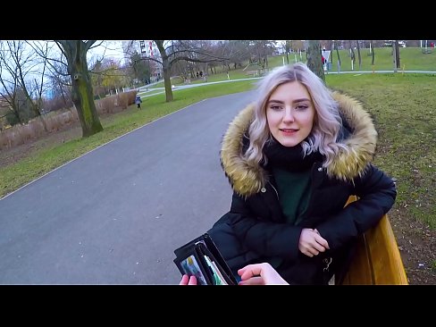 ❤️ Tibla kum sħun ta' barrani għall-flus - blowjob fil-park minn Eva Elfie Video tal-ħakk  lilna mt.chengchengsm4.top